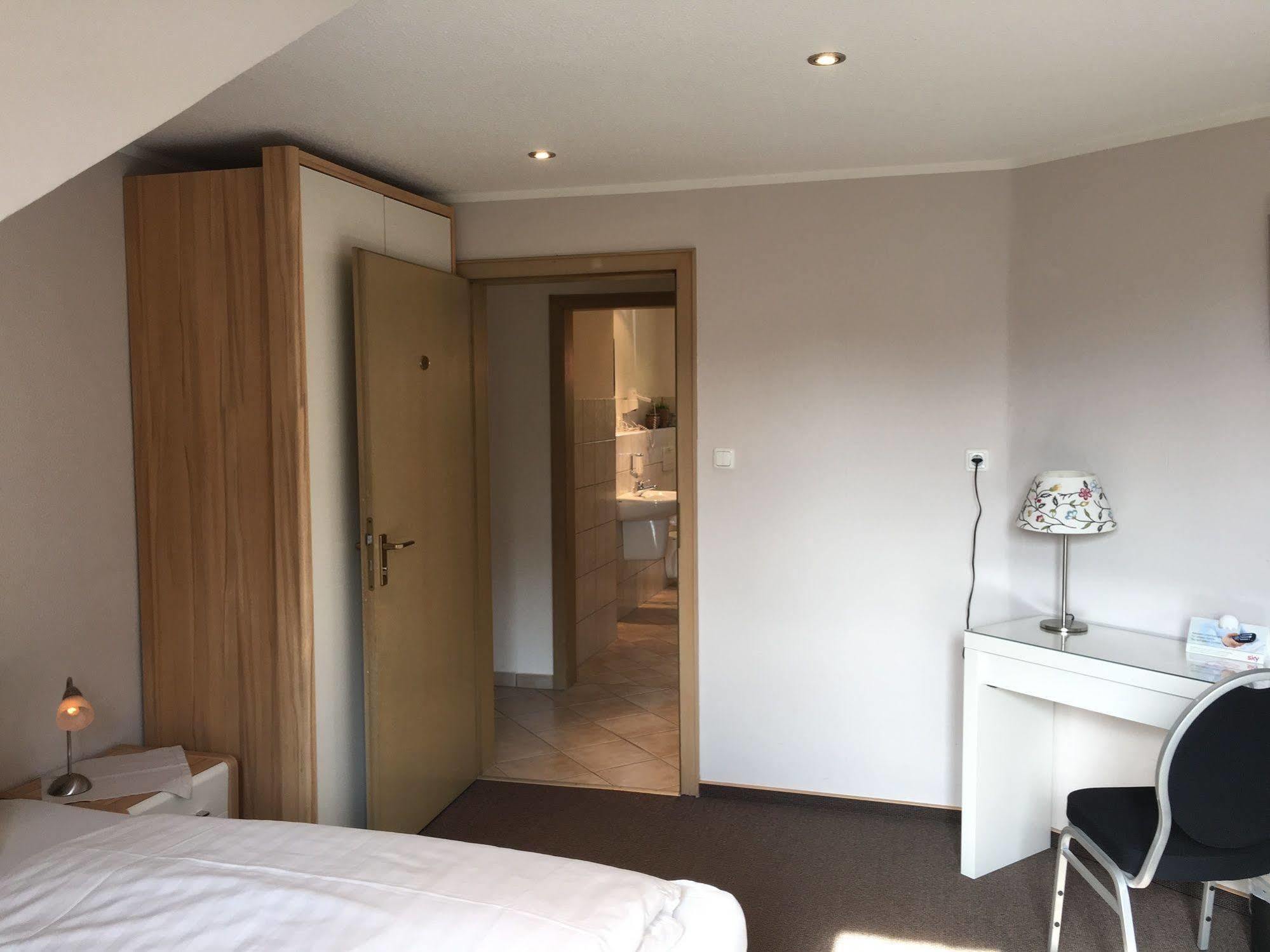 Hövelhof Landhaus Hotel Goeke מראה חיצוני תמונה